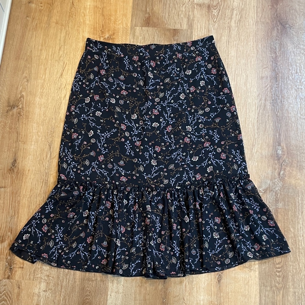 Reitmans Black Floral Skirt